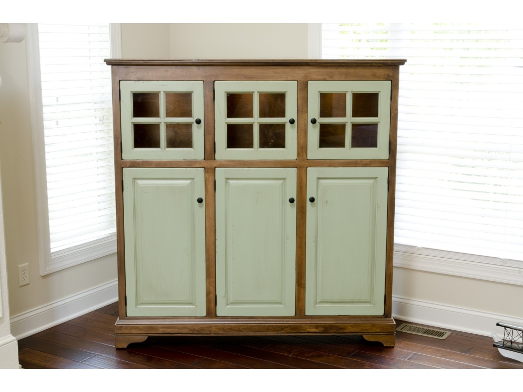 New England Cabinet - image 4